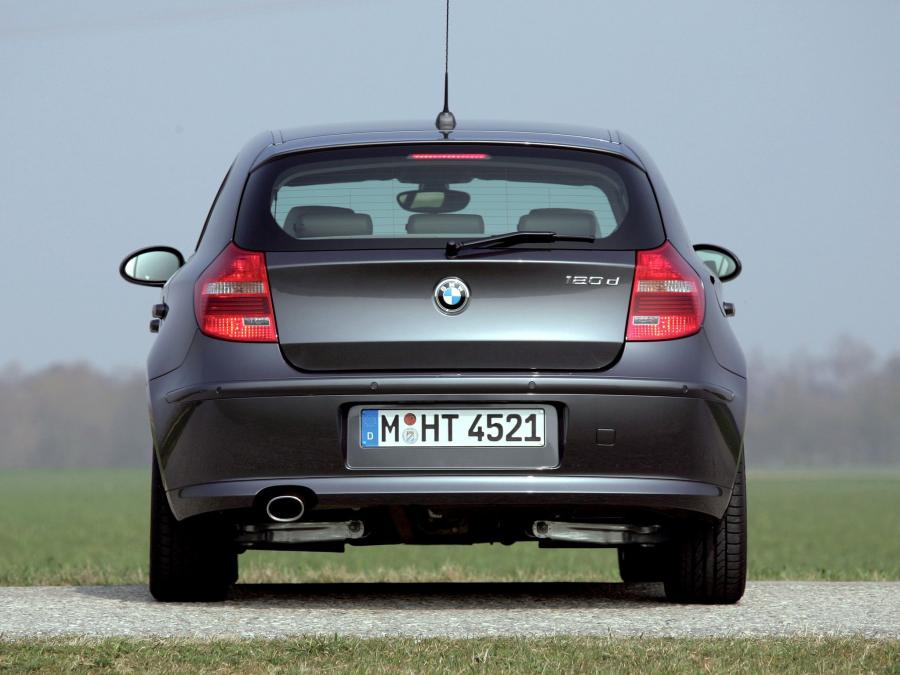  BMW 120d 5-Door 2007 года  (фото 48 из 53)